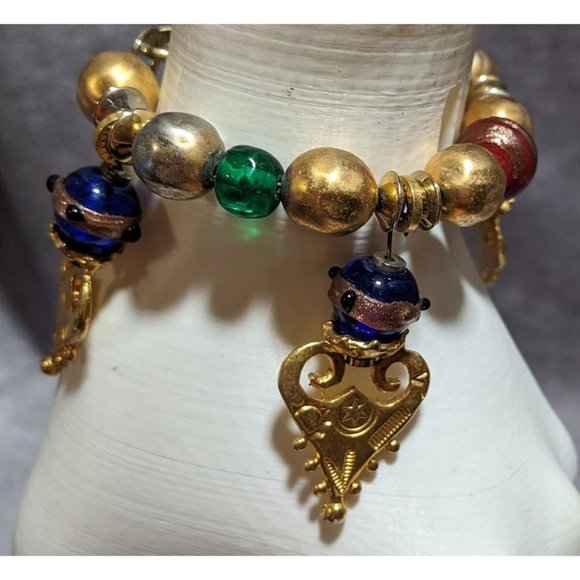 Unique Gold Charm Bracelet - Picture 2 of 6